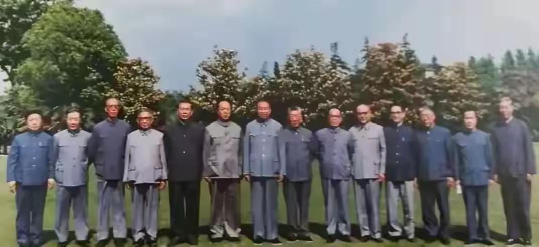 ＃红色文化＃
伟人风采欣赏：