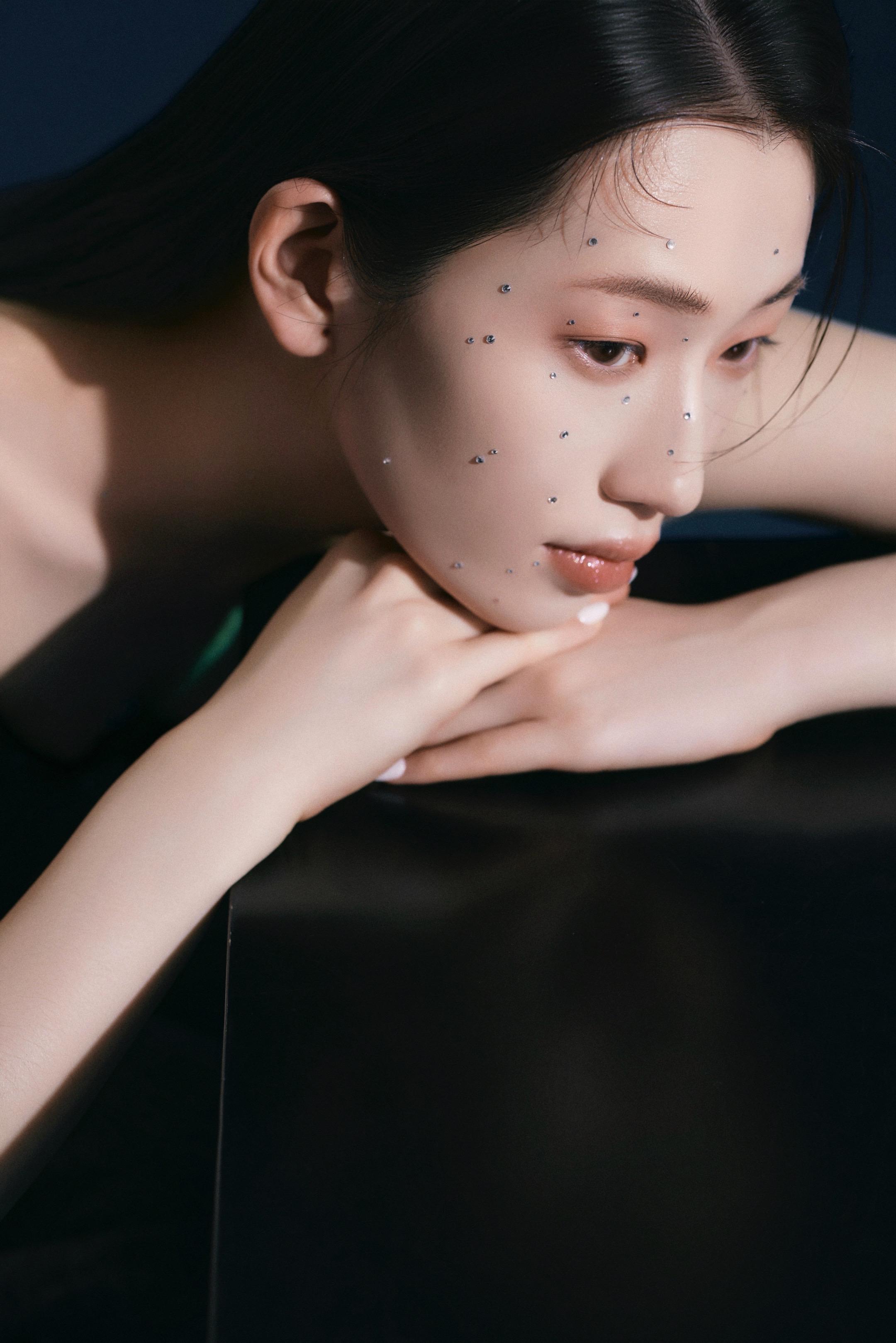 同一个女生不同风格