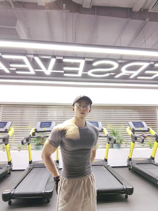 节后第一周，回到了熟悉的健身房🤙