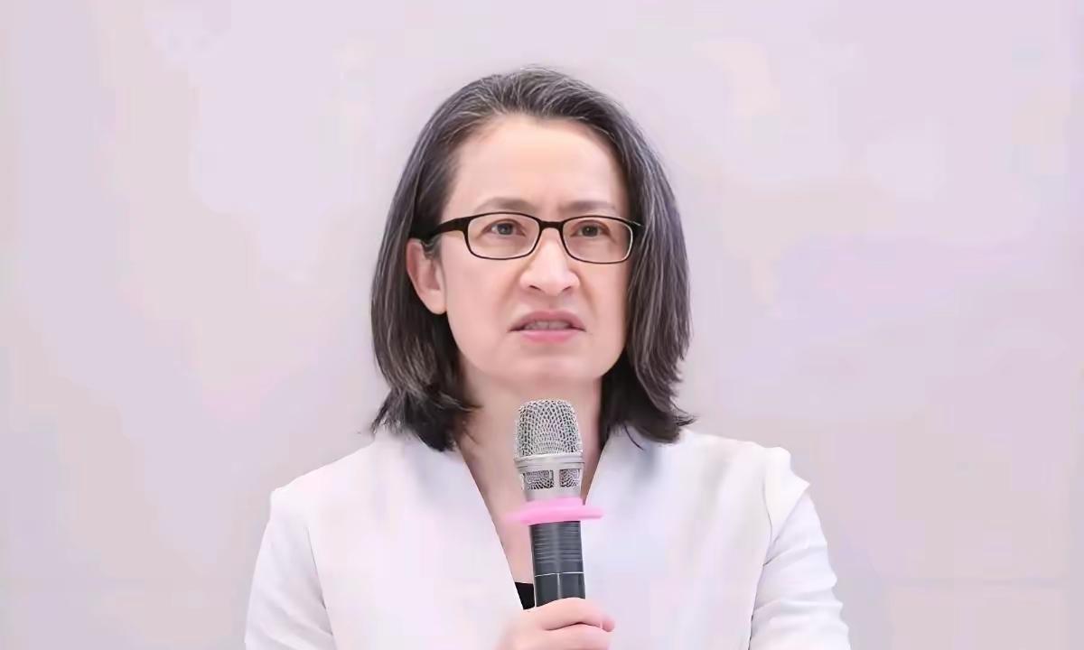 被我们列入“台独”顽固分子名单的萧美琴出来放话了！萧美琴声称，自己根本不怕，自己