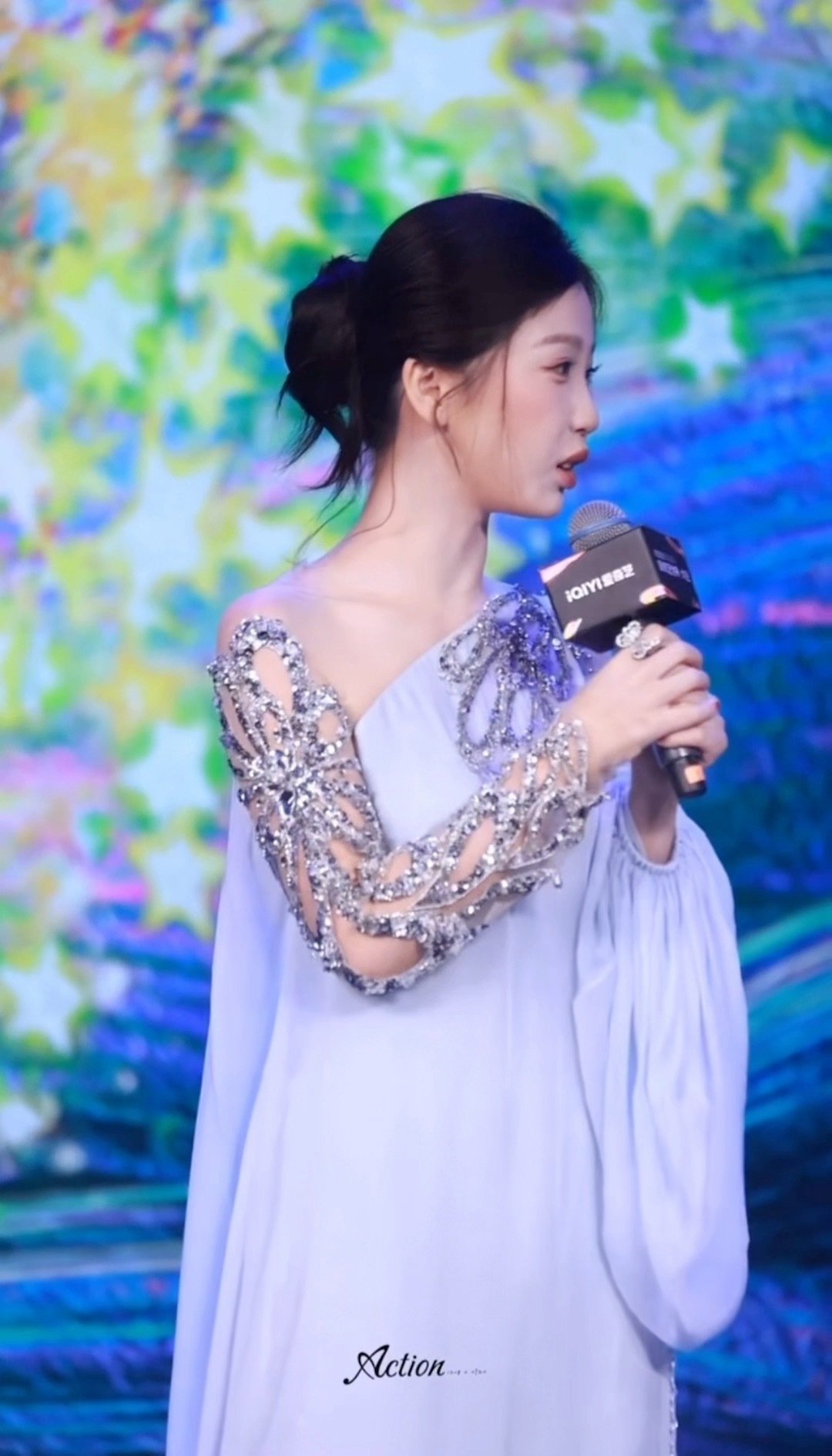 小品女王虞书欣上线“一栩你昏头了吗”。。这就是来自销冠的底气 哈哈哈哈哈哈哈哈哈