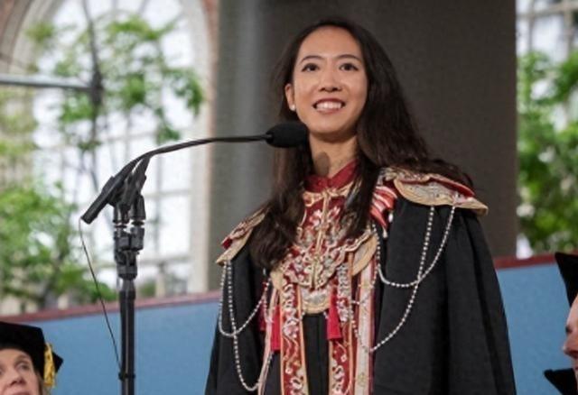美国不要的，中国也坚决不要！美国哈佛大学毕业典礼上，中国留学生蒋雨融曾代表毕业生
