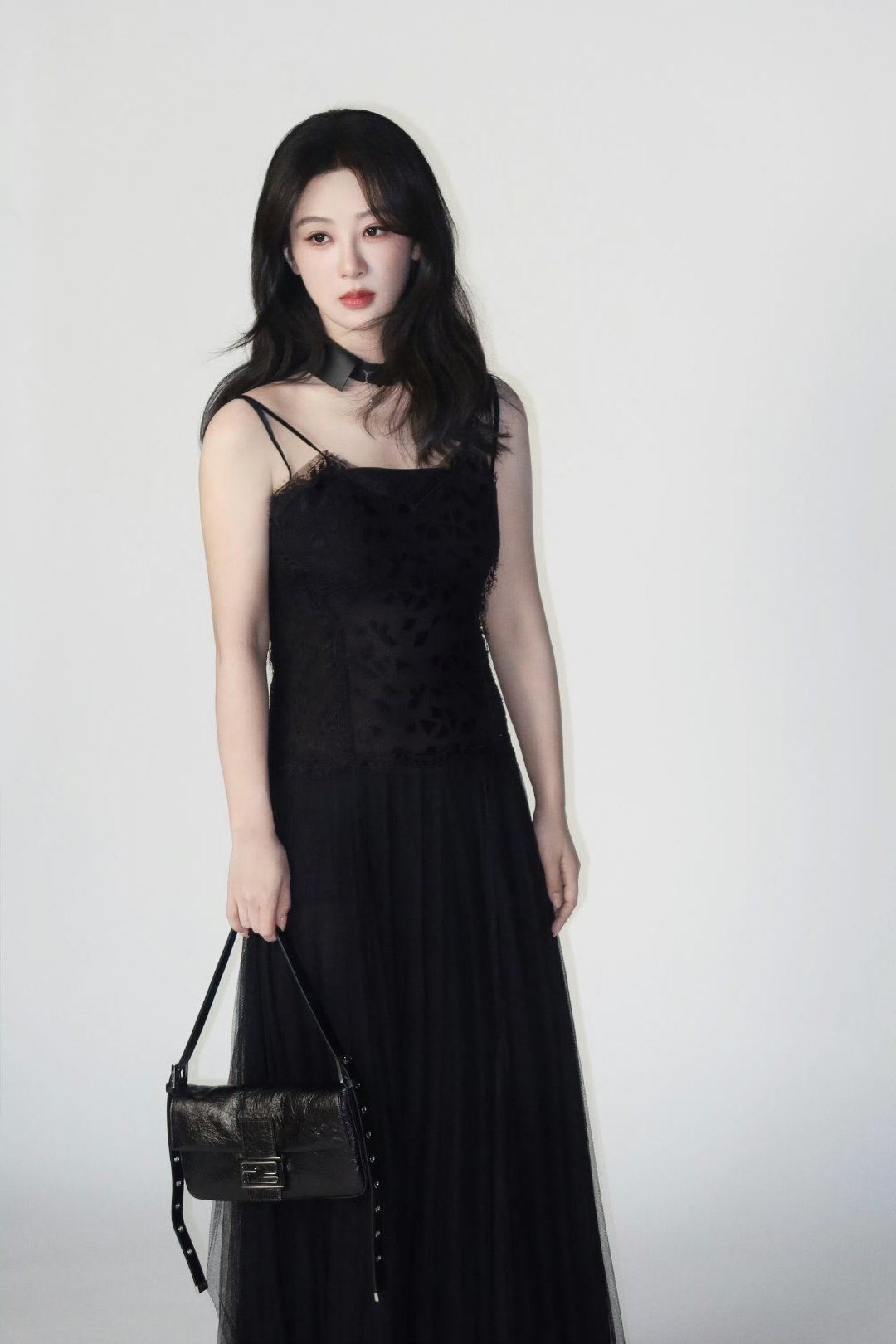 杨紫 yz杨紫白菊 yz杨紫生命树“玫瑰在海里燃烧 我的爱在烈火中绽放.” 𝓡