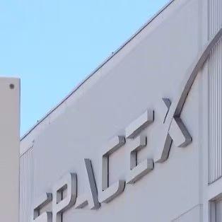 SpaceX于5日向监管机构递交的材料显示，该公司已携手谷歌敲定一份算力租赁合同