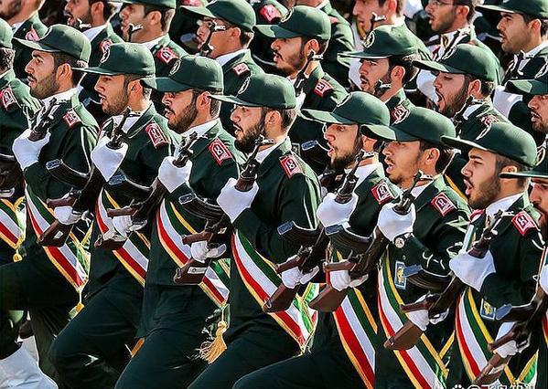 砸钱买装备全白费，伊朗全力清剿内鬼，直击美以渗透要害
 
伊朗在国家安全上，走了