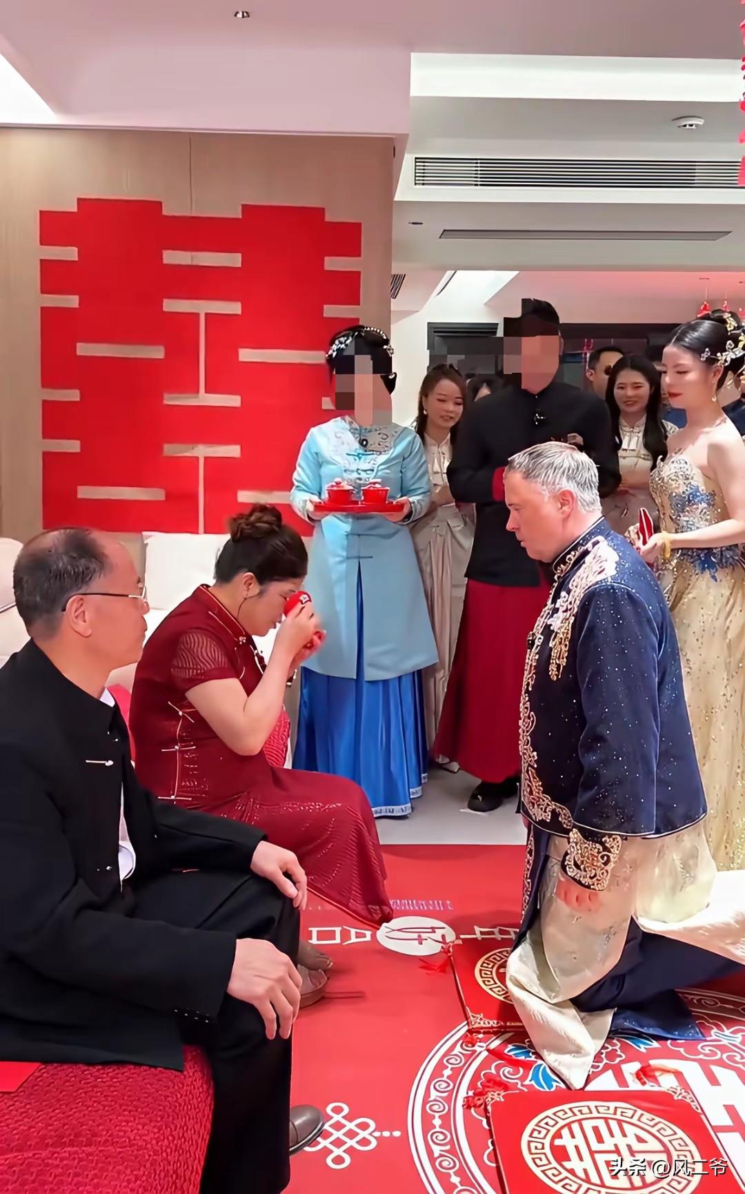 外来女婿与老丈人年纪一般大小，湖南姑娘冲破世俗婚恋观，毅然与洋丈夫携手走进婚礼殿
