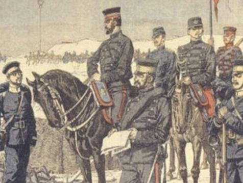 1944年，一群美国士兵闲着无聊，就把日军尸体的衣服扒下来，里面塞进干草，再在衣