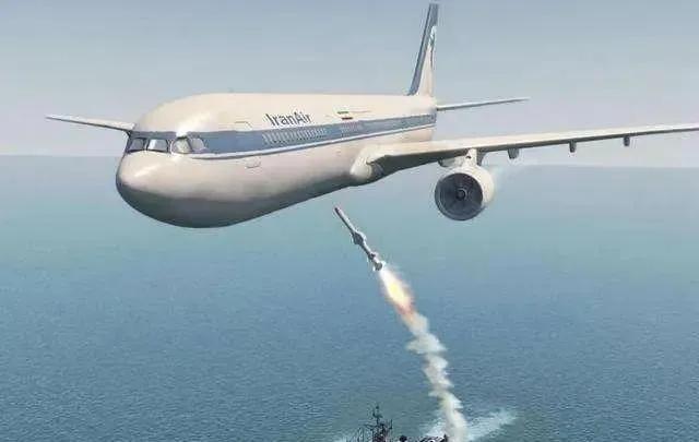 1954年7月，中国误击英国客机，美军为报复我军，派出12架战斗机在海南上空围剿