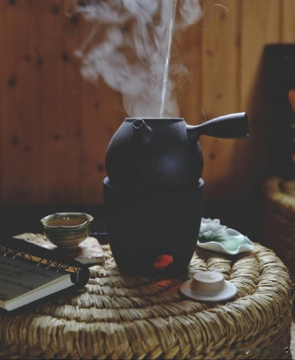 生活难免乱糟糟，没关系。



——你不是那个例外
也没谁是那个侥幸，大家都一样