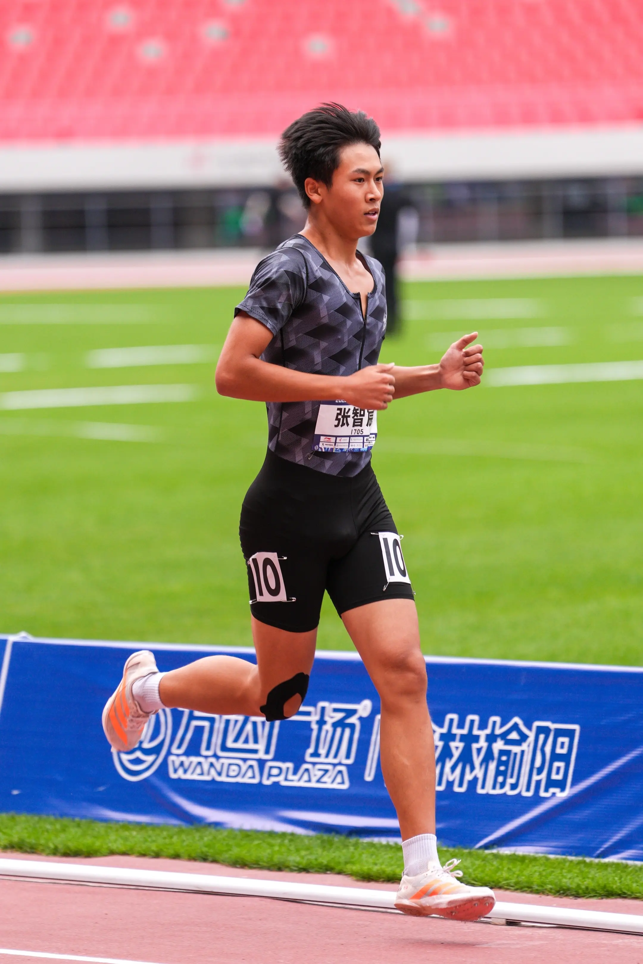 田径比赛 田径锦标赛 黑皮体育生 2026全国中学生田径锦标赛