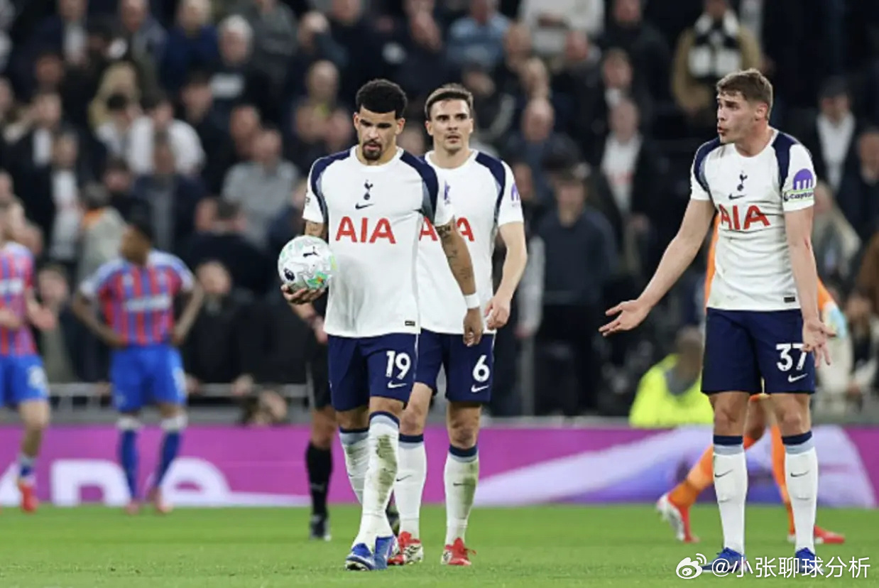 热刺新帅捂脸绝望：头号罪人染红送点仅获5.2分 悍将怒砸水瓶造反北京时间3月6日