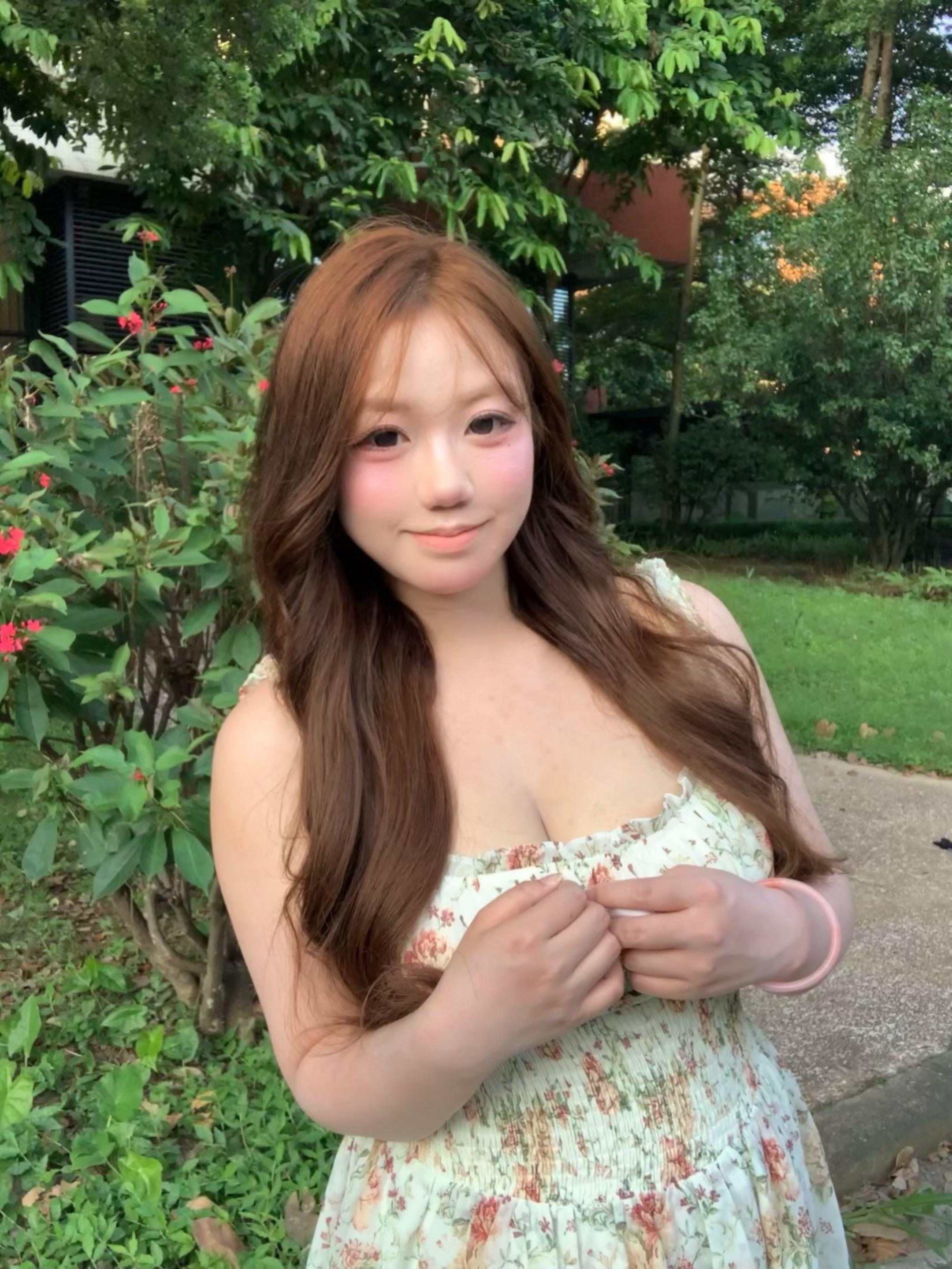 没关系 有你在 我觉得这个世界还没那么坏 👗