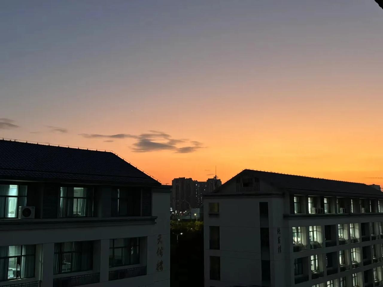 #是否会为了孩子嫁给一个渣男#不会，孩子可以不要