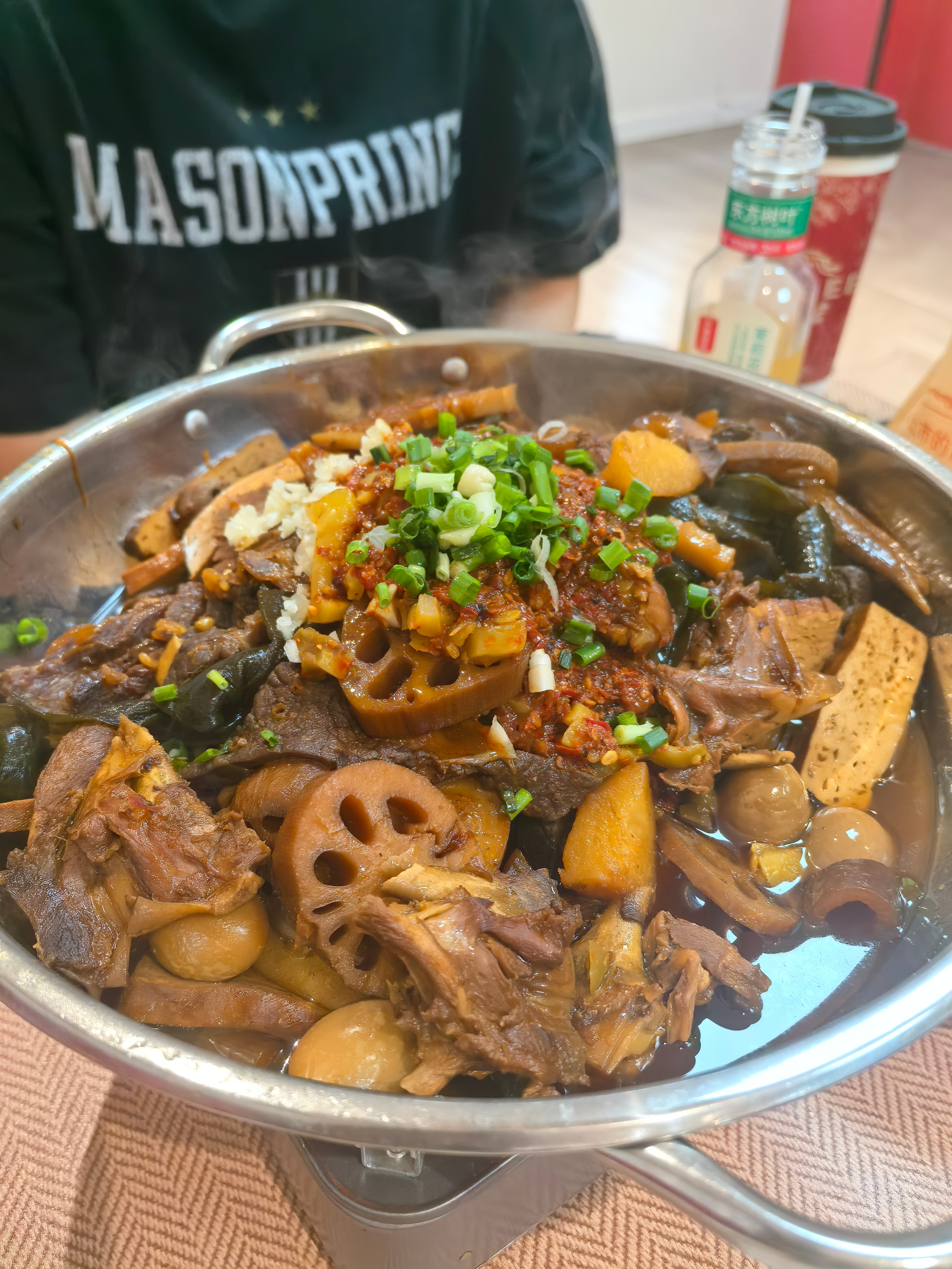 我求你们都去上海泗泾李记吃益阳鸭霸王火锅ok？？？ 