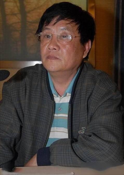 1970年，一知青因一首歌判死刑，被公审后，审判员给他的宣判竟然是“有期徒刑10