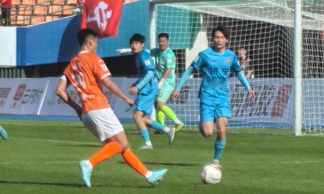 济南队4:0领先！4月25日16:18，2026年恒丰银行山东省齐鲁足球超级联赛