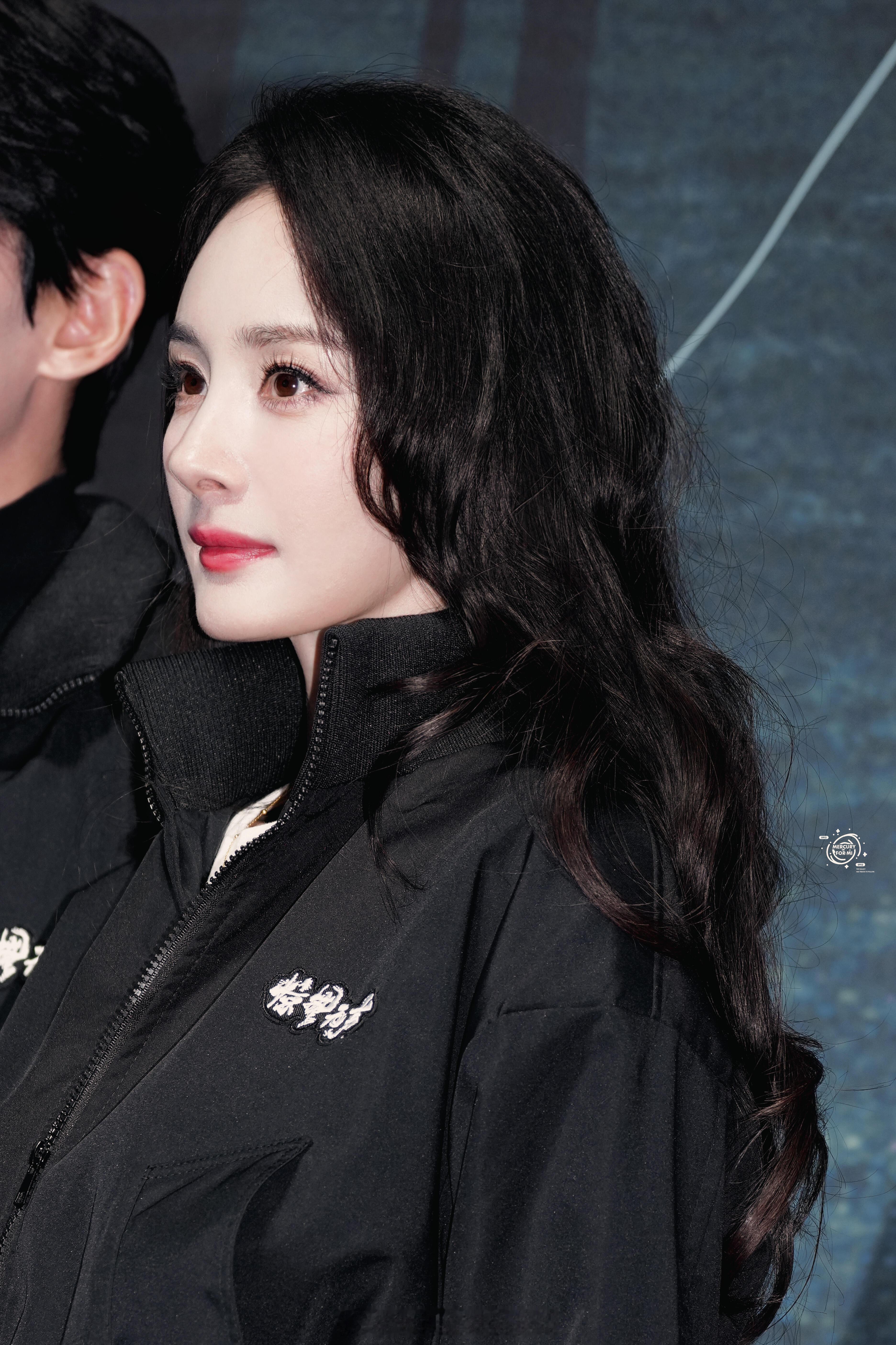 杨幂迷人又危险的白帆杨幂惊蛰无声首映礼生图 美丽的幂幂 