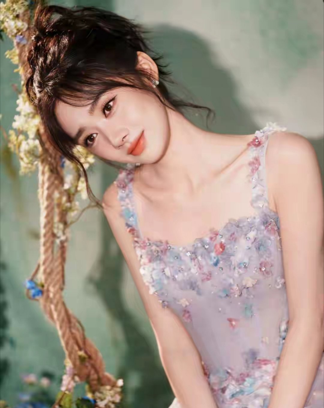 王影璐没抢座位王影璐回应按贴名位置落座，初来乍到从不敢越界，实名座位图实锤清白，