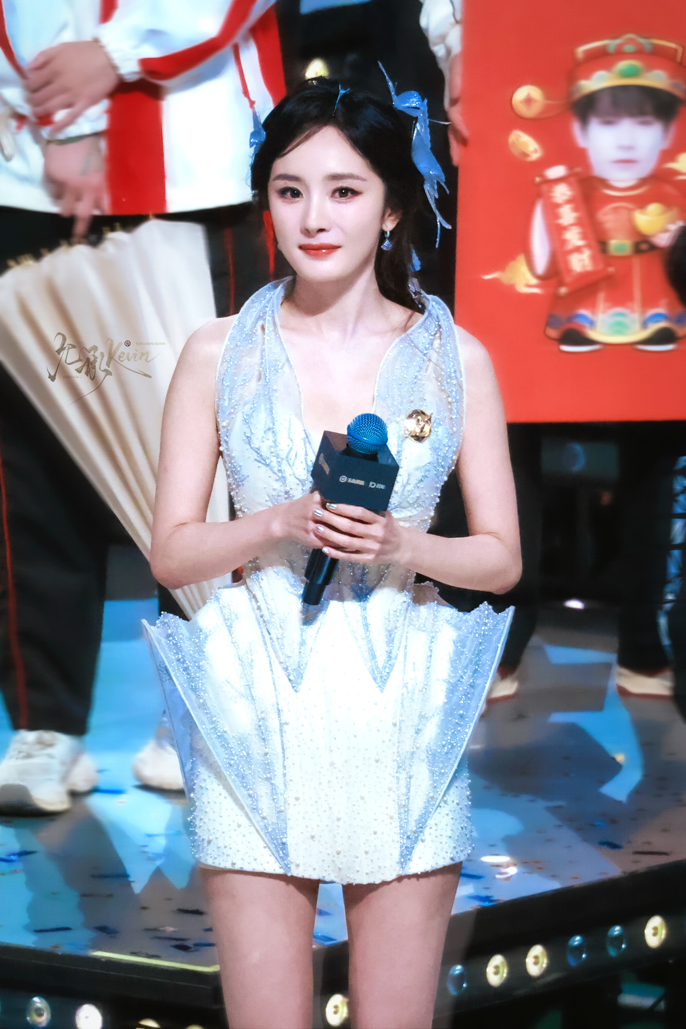 这女人可爱到犯规，是女战神也是小可爱呀！杨幂王者荣耀共创之夜憋笑杨幂杨幂[超话]