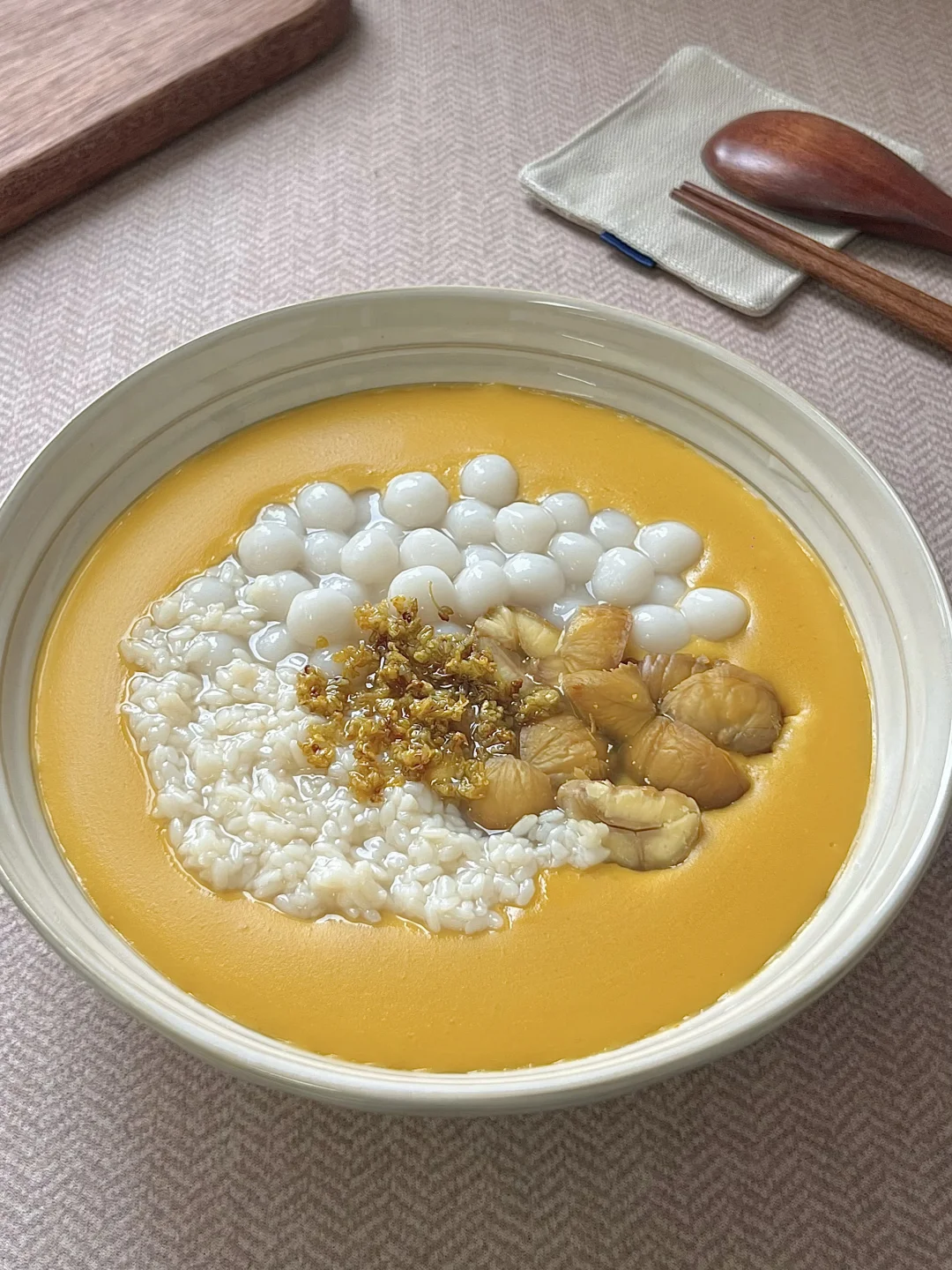 秋天来一碗别提多舒服了🤤板栗南瓜小圆子🌰