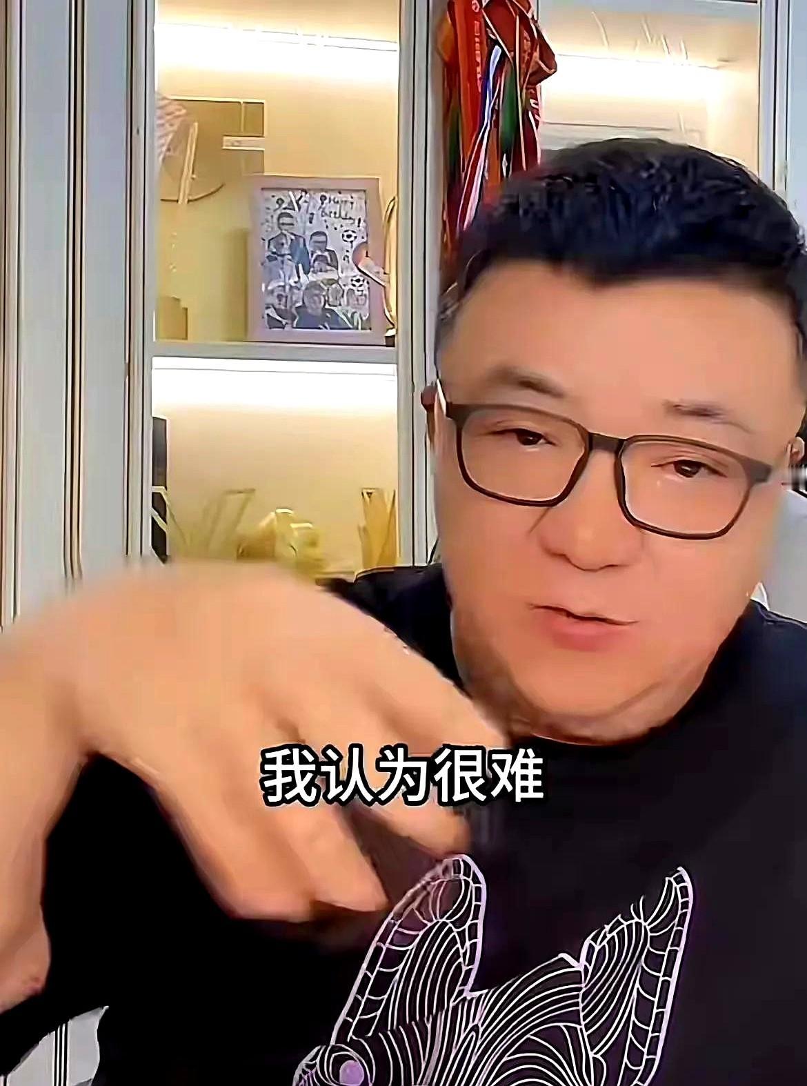 董路的足球小将亏本，这事其实不意外。

他之前说六年投1500万已回本，可现在又