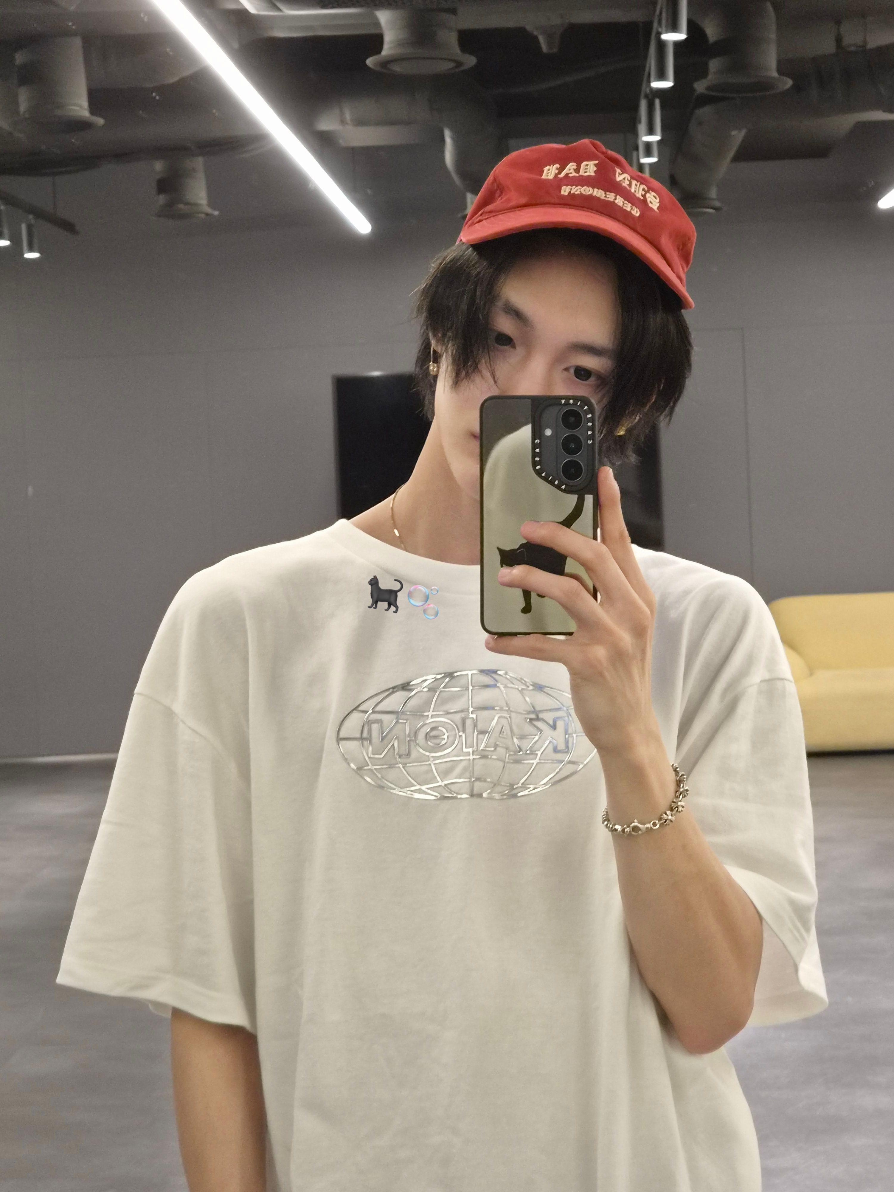 🐈⬛🧢byeol bubble