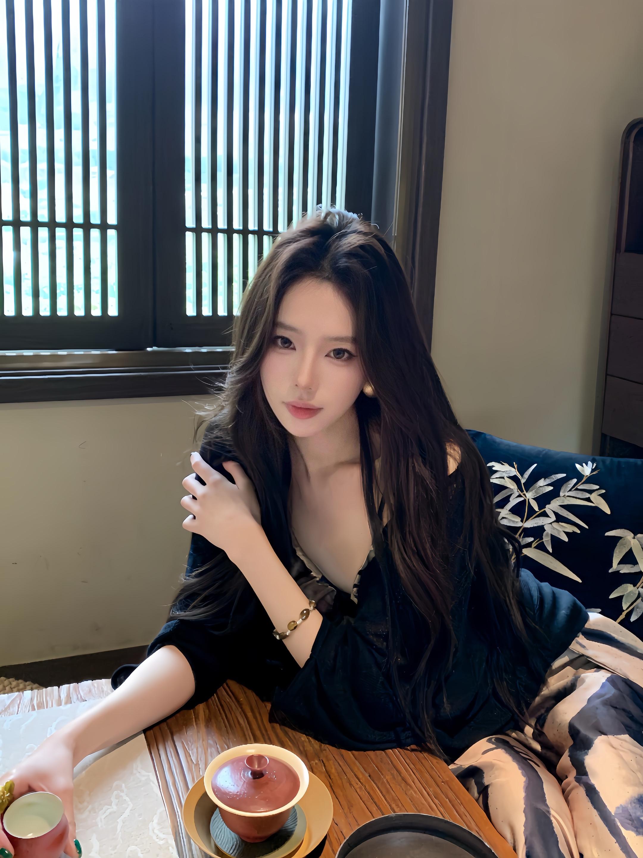 人随春好 春与人宜。