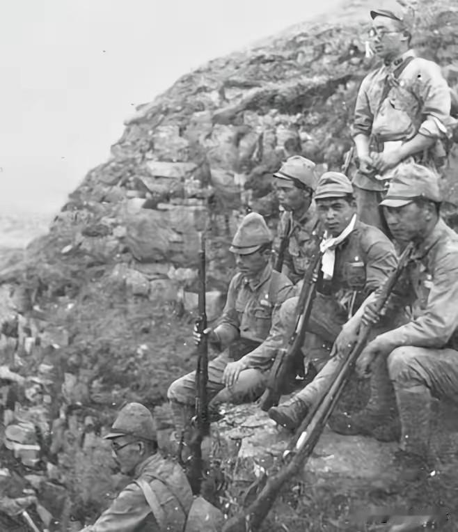 1945年绝妙一战！60岁老农巧用桐油放倒百名日军，事后再立惊天奇功
 
194