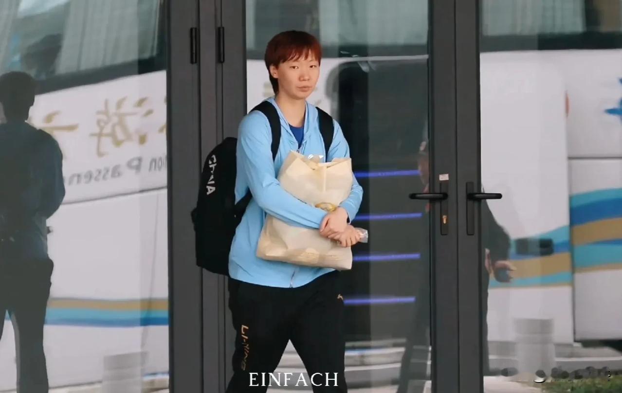 国乒将于今晚凌晨出发釜山世锦赛
2月11日是国乒在三亚封训的最后一天，马龙、王曼