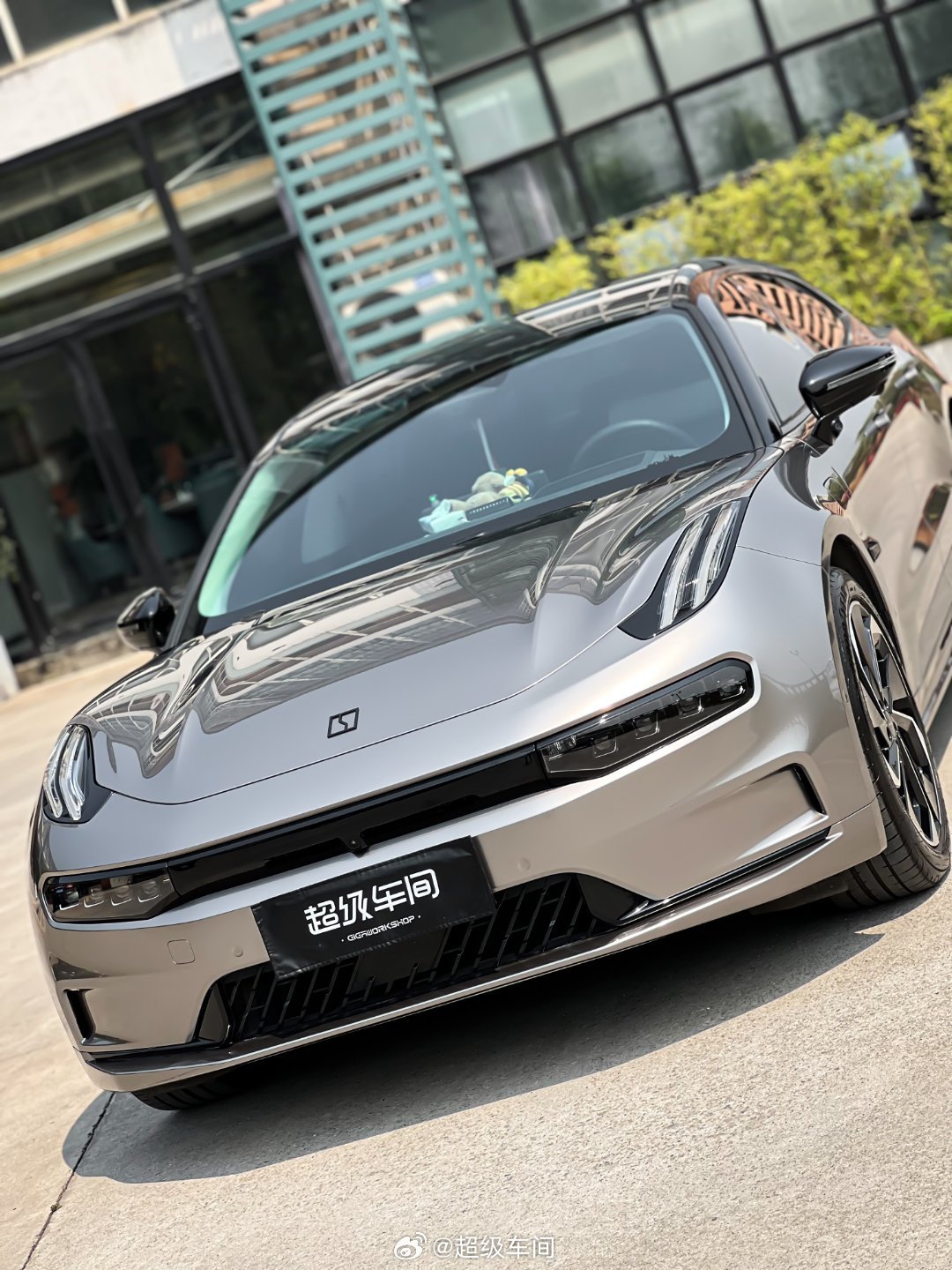 极氪001｜液态金属银这一抹流动的银色光泽🪞✨低调奢华，科技感拉满🩶🚀汽车