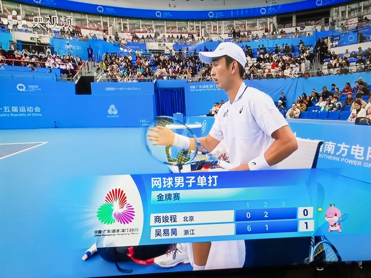 第二盘，
商骏程率先破发2-1吴易昺。
精彩的对抗来了。
全运会