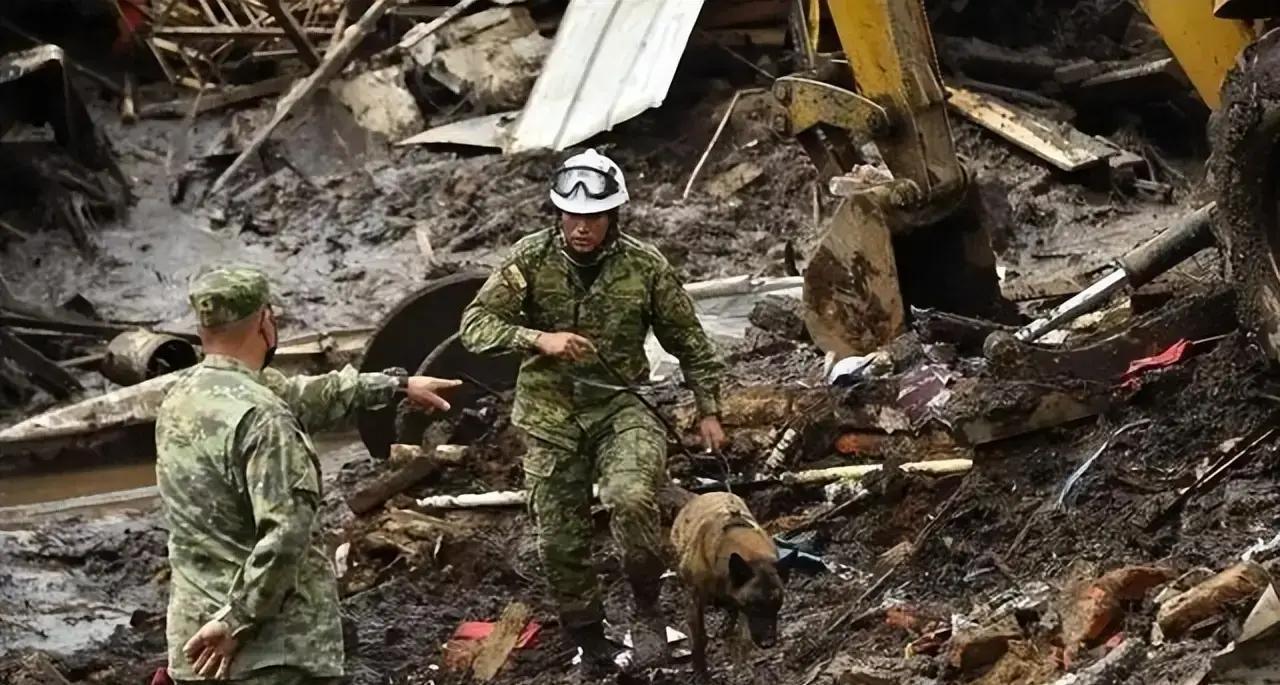 新加坡新年这篇“中国赢麻了？”暴露的更像是焦虑。
 
联合早报先把中国过去一年几
