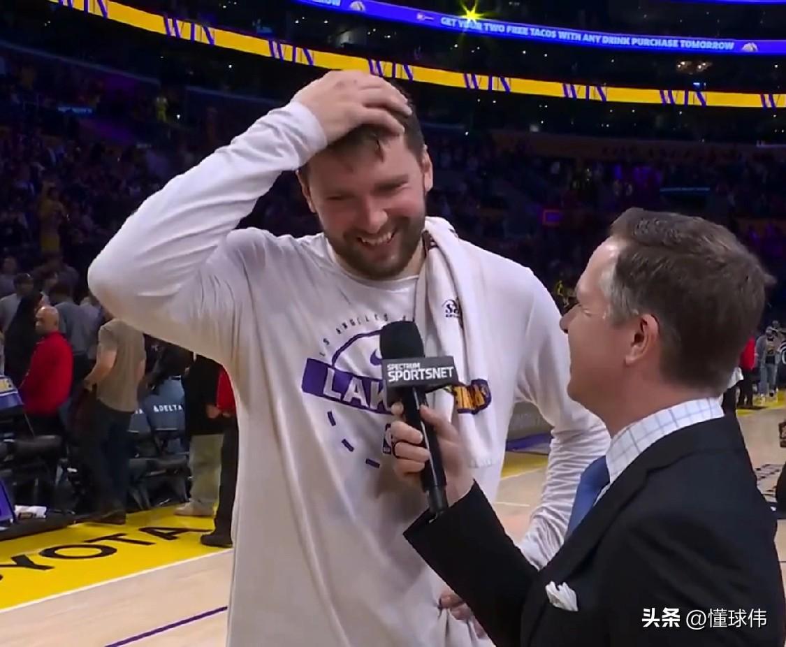 力挺老詹！东契奇谈詹姆斯：

“很高兴勒布朗的回归。”

“他能够带来很大的帮助