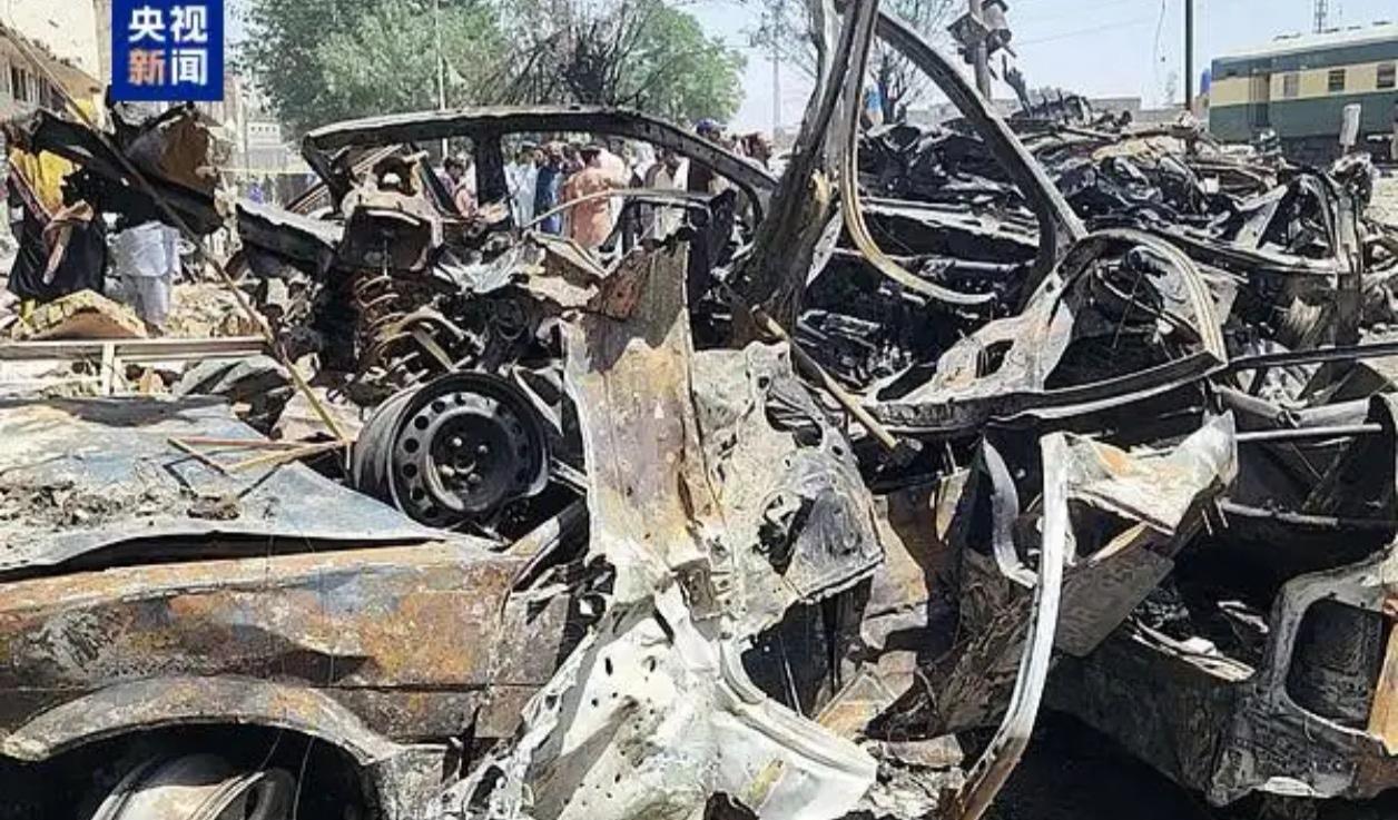 突发！巴基斯坦列车遭爆炸袭击，已致47死98伤，20名安全人员遇难

最新消息：