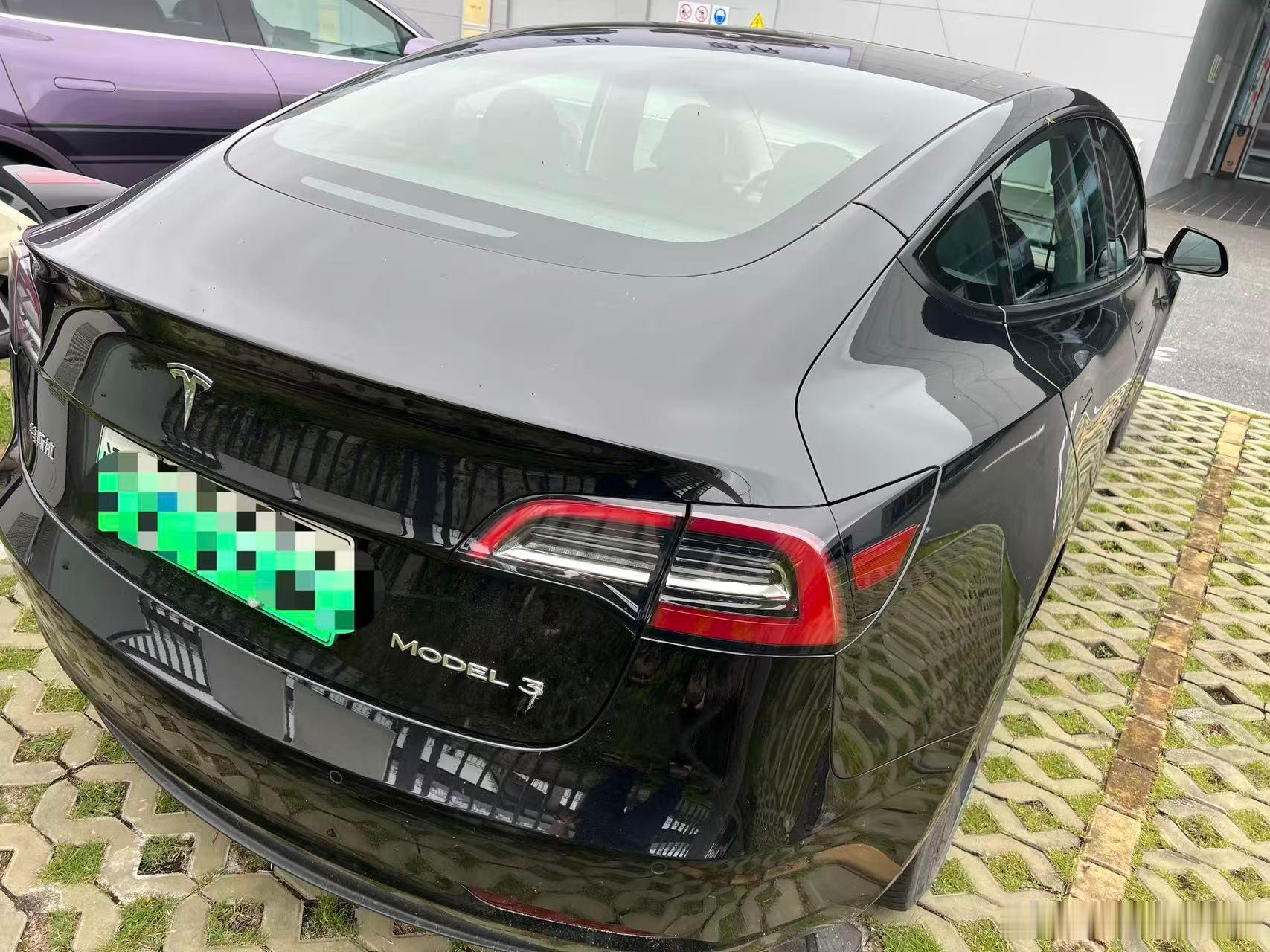要买特斯拉的大哥可以看过来了23年特斯拉ModeL3标续，一手车原版原漆零出险8