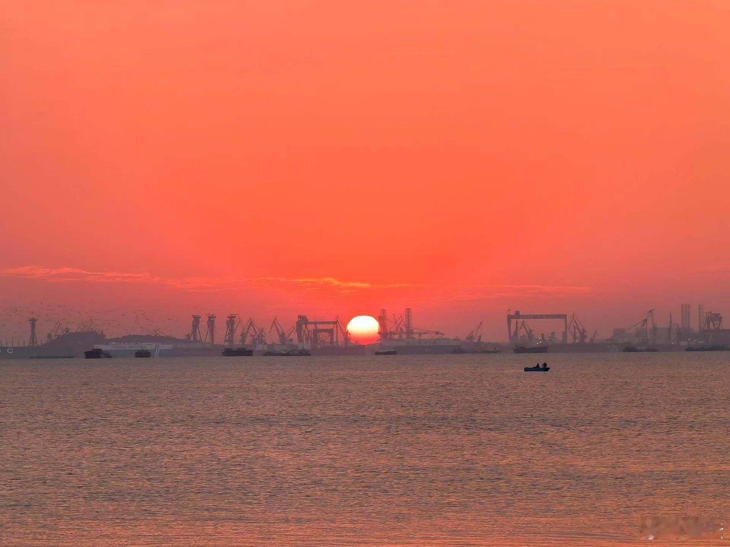 今日的滨海日落 