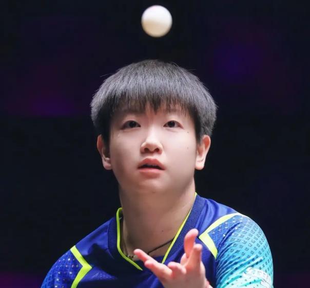 孙颖莎以3:1战胜埃尔克巴耶娃的这场比赛，大家有没有留意到马琳的神情？即便莎莎在