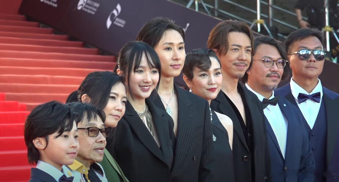 #金像奖# 《4拍4家族》剧组：泰迪罗宾、张继聪、谢安琪夫妇 ​​​