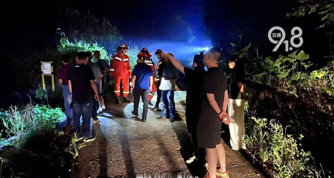 ​​6月14日11时许，大源镇大同村79岁老人喻某某独自前往辖区兆吉坞山中采摘粽
