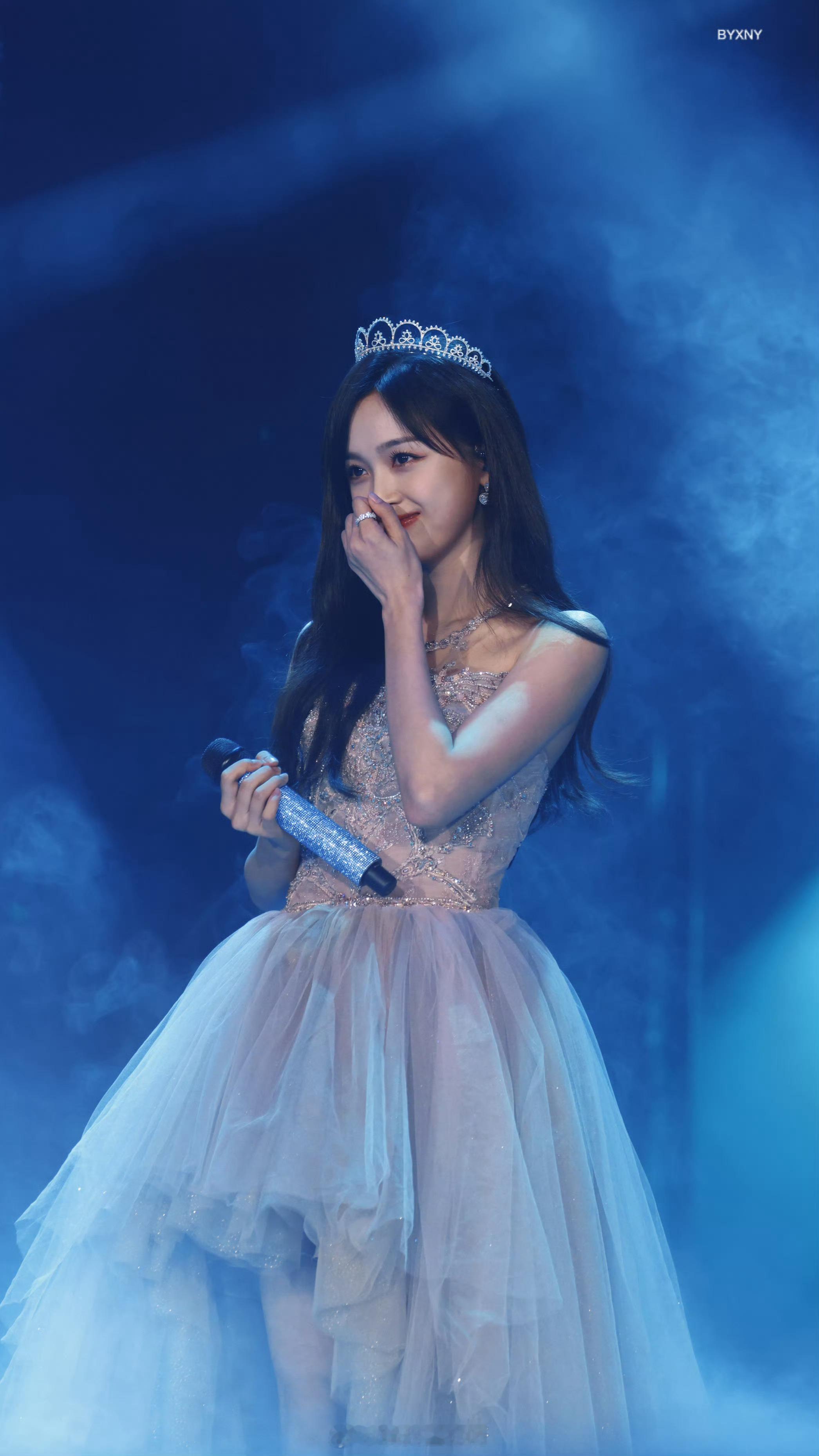#吴宣仪[超话]# ｜#吴宣仪福慧# “我想告诉追梦的大家，千万不要犹豫，相信自
