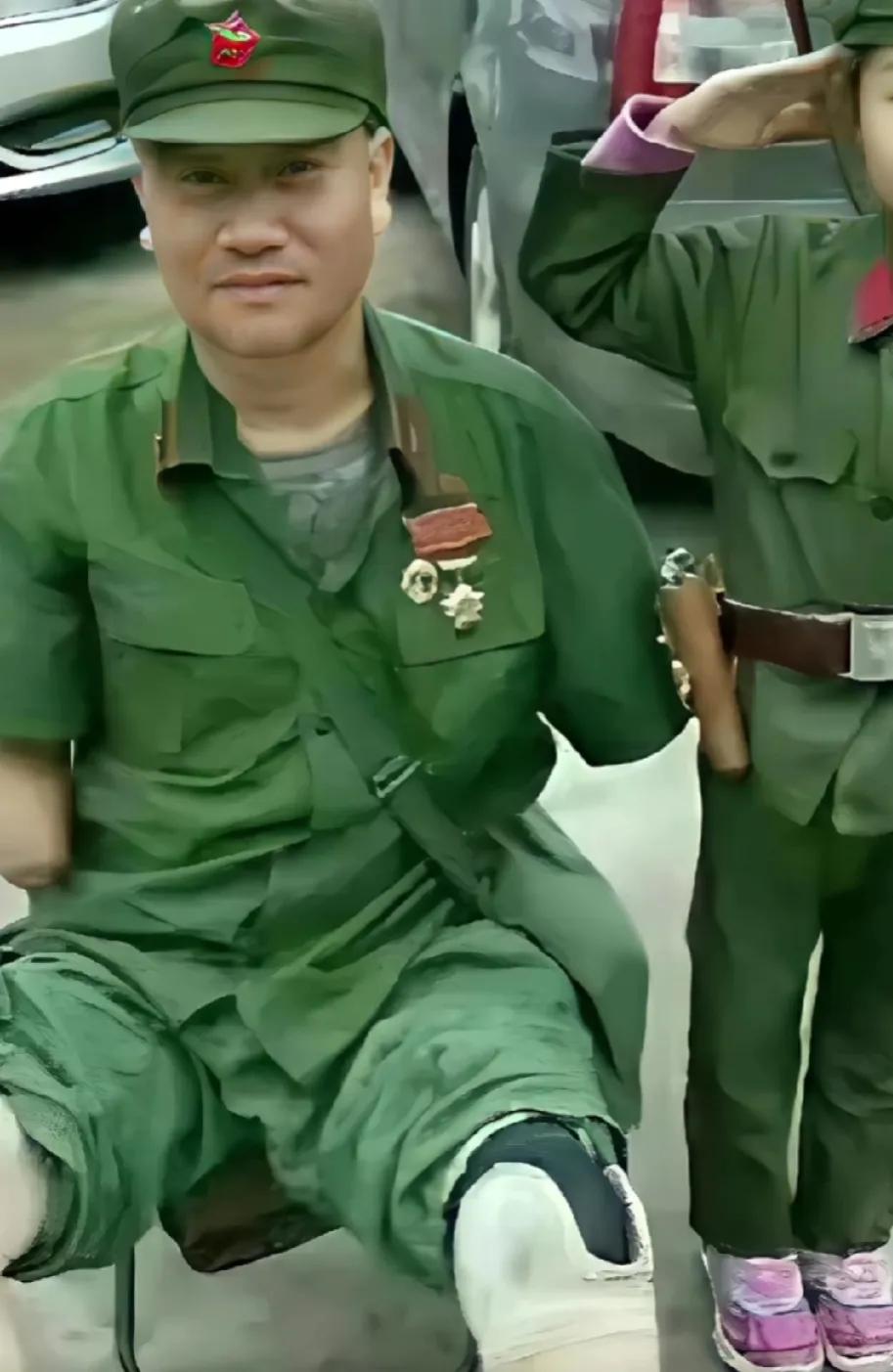 请不要吝啬您的双手，为老兵点赞！
为了守卫边疆，为了山河无缺,他献出了青春与热血