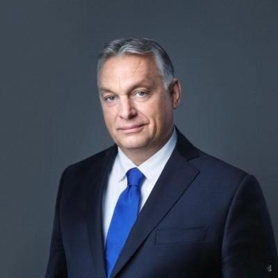 匈牙利总理欧尔班24日发文说：“四年前，俄乌战争爆发。四年毫无意义的杀戮，数十万