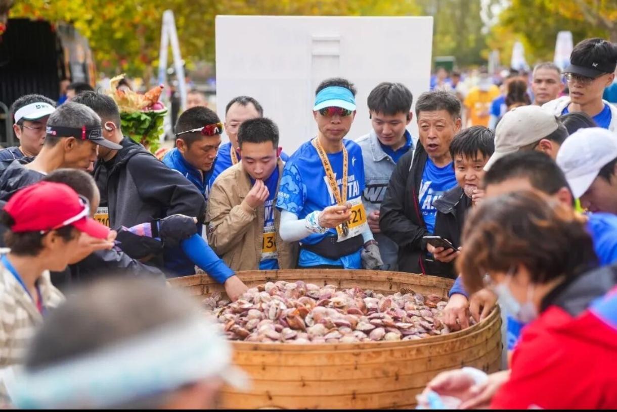 海鲜管够！豪华海鲜自助补给太香了！
2026烟台马拉松十周年来袭，田协A类认证，