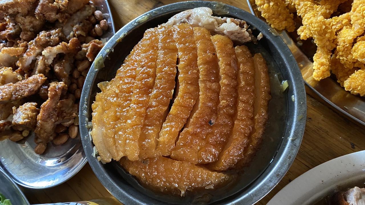 在广西玉林吃席，一桌子的“硬货”美食！在广西玉林吃席，一桌子的“硬货”！正宗的玉