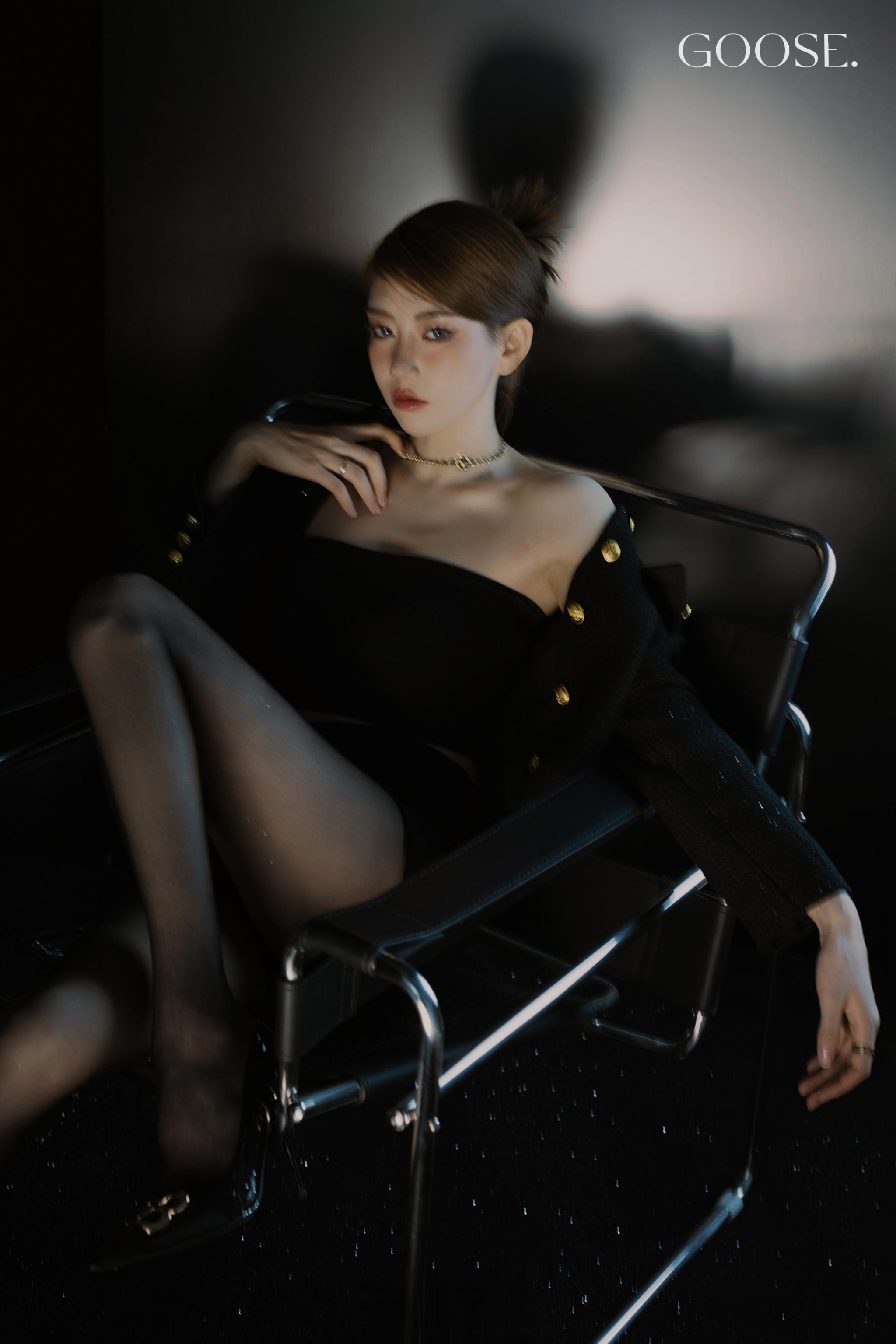 别让别人定义你 也别轻易给自己下定义人生本来就有无限种可能 ​​​