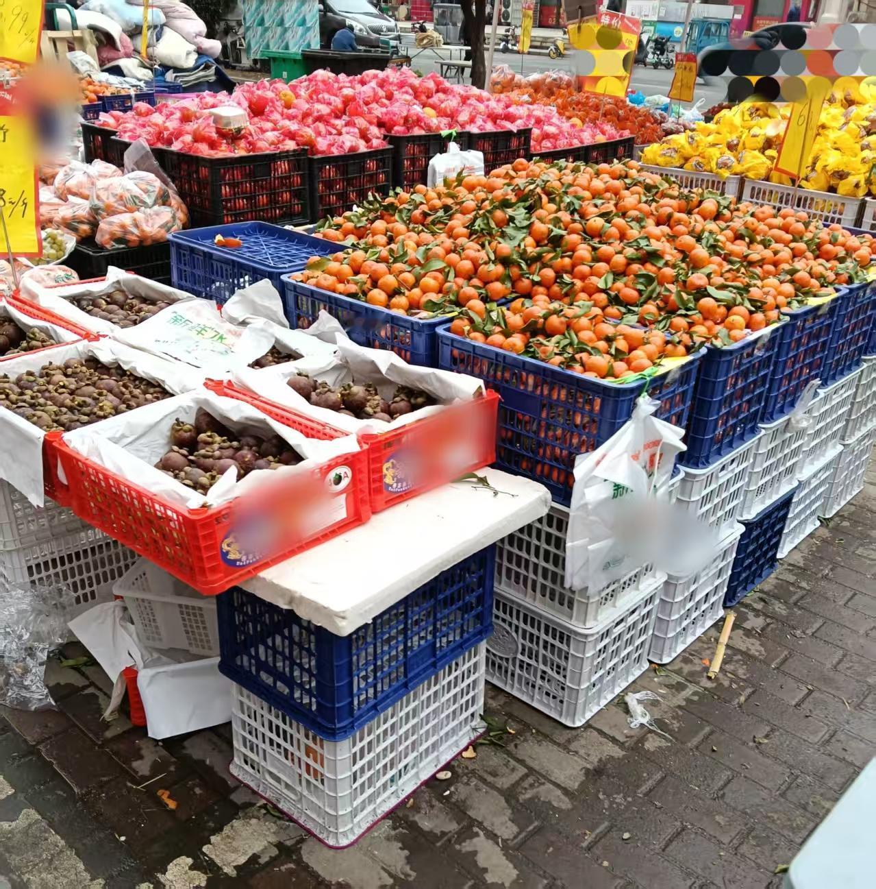 农村春节的”年味”来了。
今天上午从南京开车到句容市后白，天王镇，东屏转了一圈。