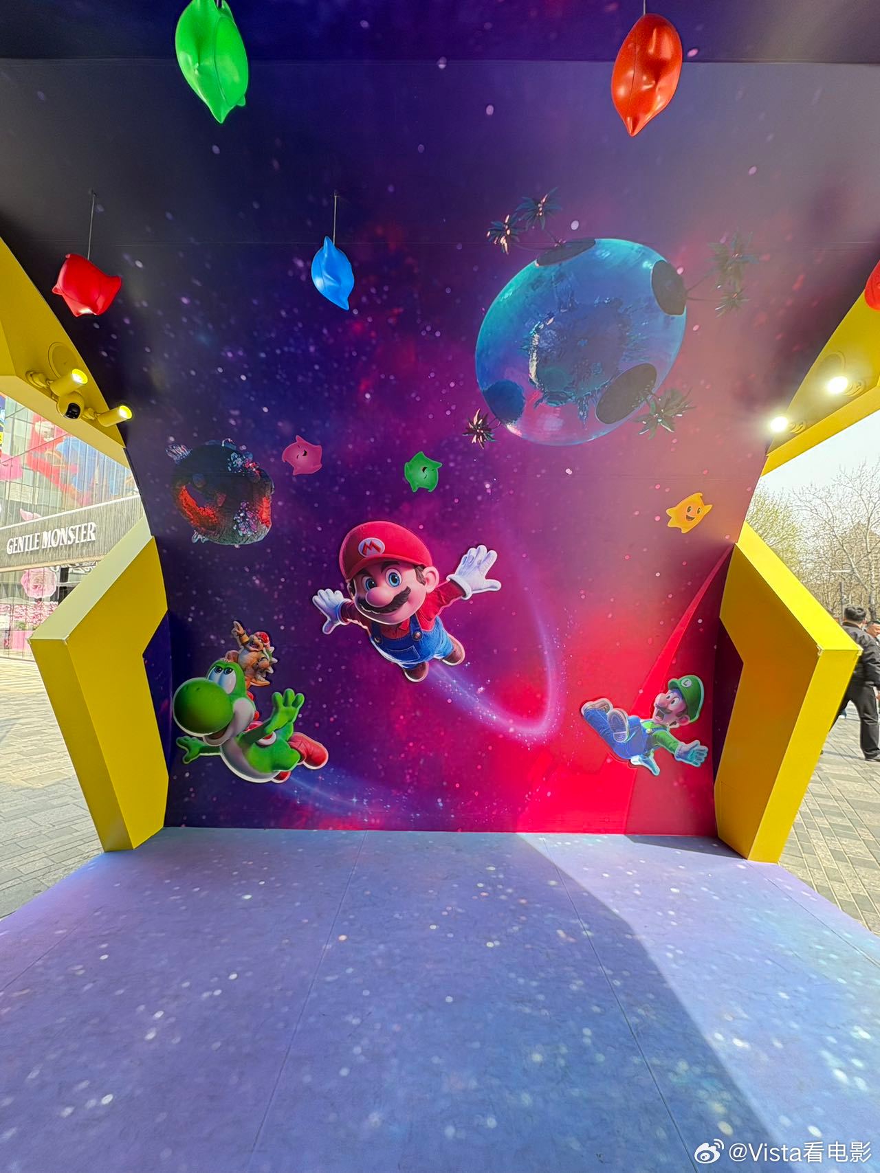 是谁的Switch游戏走进现实啦？电影《超级马力欧银河大电影》主题装置在三里屯太