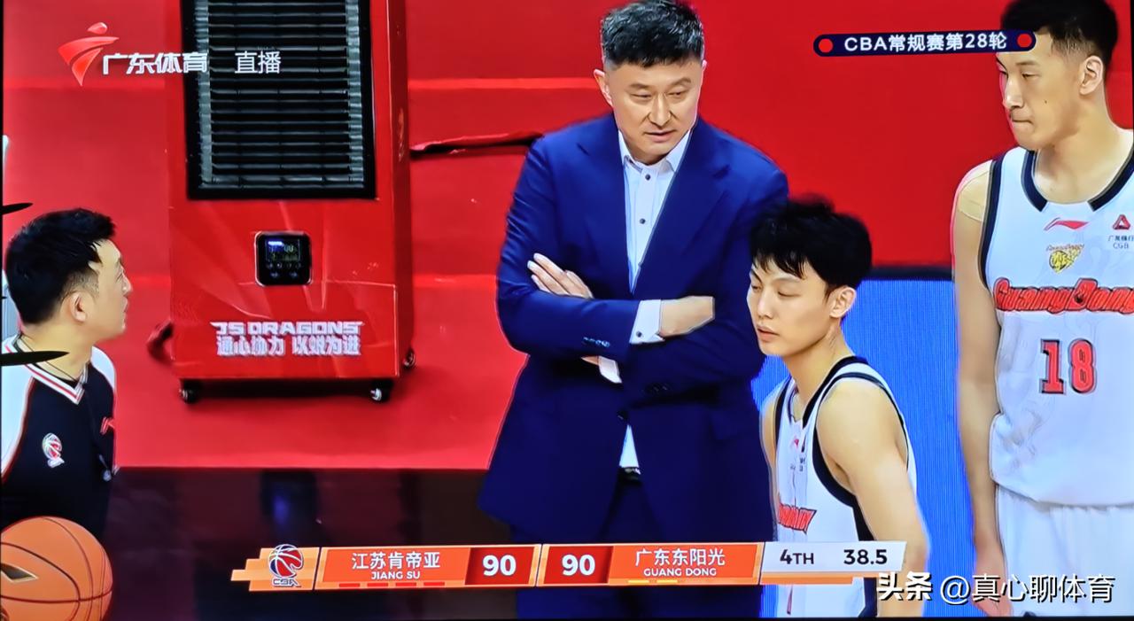 杜锋该醒醒了
朱芳雨该醒醒了
居然阴沟翻船，输给了联盟排名倒数第二的江苏肯帝亚[