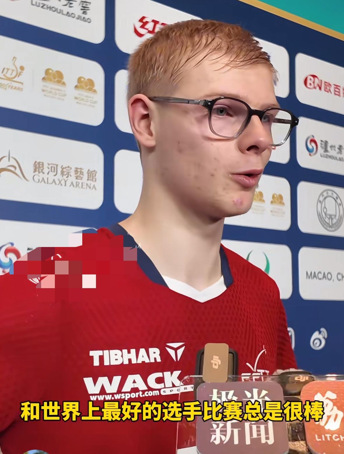 小勒布伦输王楚钦落泪表示：“今天这是一场伟大的比赛，
我觉得我们俩都打得非常棒，