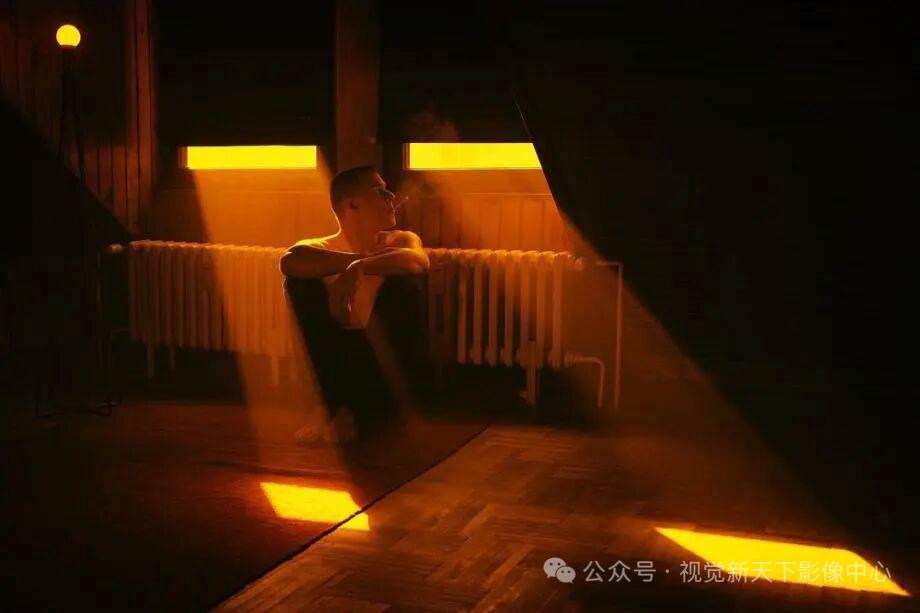 质感光影
摄影师Oliver Takac